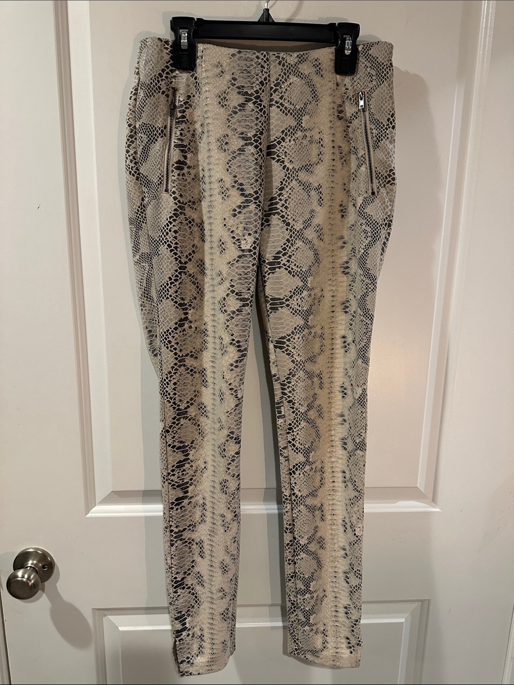 Kendall & Kylie Beige and Black Snake-Print Skinny Pants